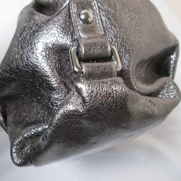 Coach Metallic Silver Hobo Purse No. L117B-F17166 Pre-owned Excellent Co… - Picture 4 of 16